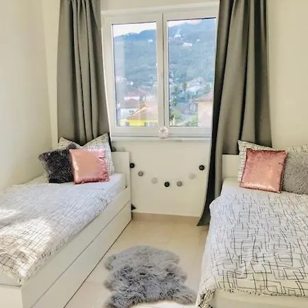 Aurora Appartement *